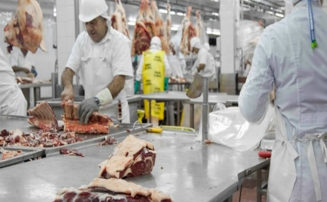 Brasil espera que visita de Bolsonaro a EE.UU. sirva para lograr reapertura de exportaciones de carne