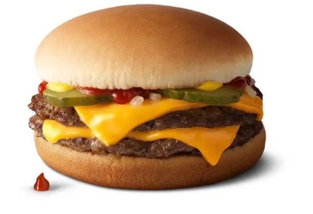 Viceministro boliviano señala que McDonalds de Perú y Ecuador vende hamburguesas con carne boliviana