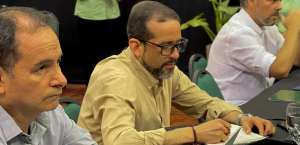 Bolivia: Camacho promulga Ley que modifica el Plan de Uso de Suelo “para que la Gobernación ejerza sus competencias” en el tema tierras